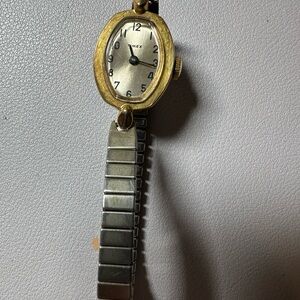 Vintage Timex Women’s Two-Tone Oval Watch